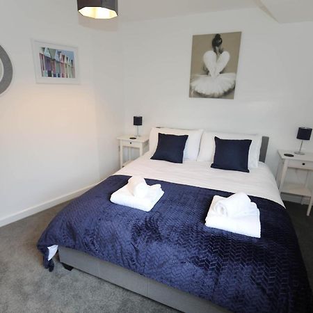 Exmouth - Apartment 2, Strand House - Modern 2 Bedroom Apartment, Perfect Location For Access To Beach & Town Centre - Sleeps 4 Guests - Hosted By Rentmyhouse ภายนอก รูปภาพ