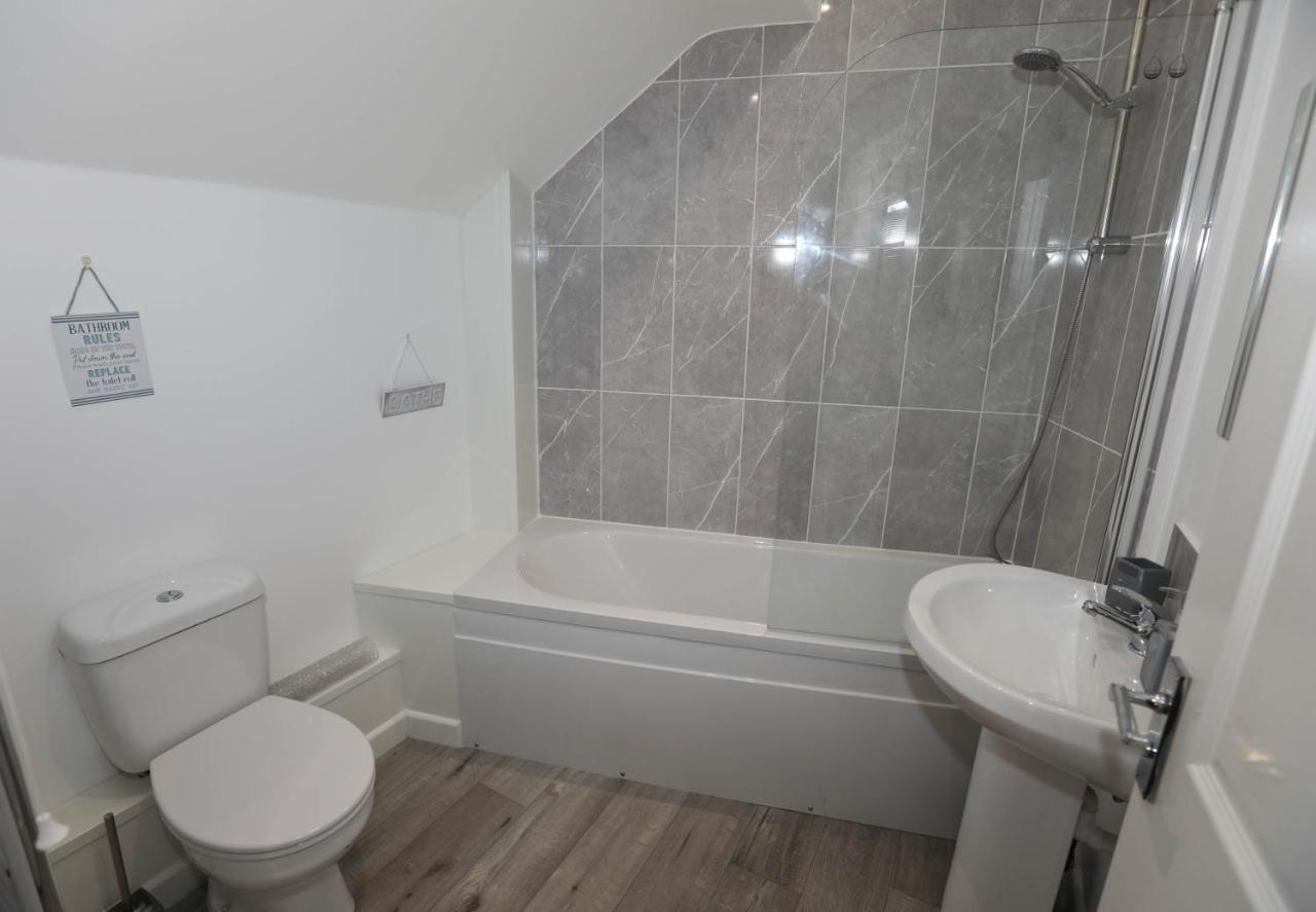 Exmouth - Apartment 2, Strand House - Modern 2 Bedroom Apartment, Perfect Location For Access To Beach & Town Centre - Sleeps 4 Guests - Hosted By Rentmyhouse ภายนอก รูปภาพ