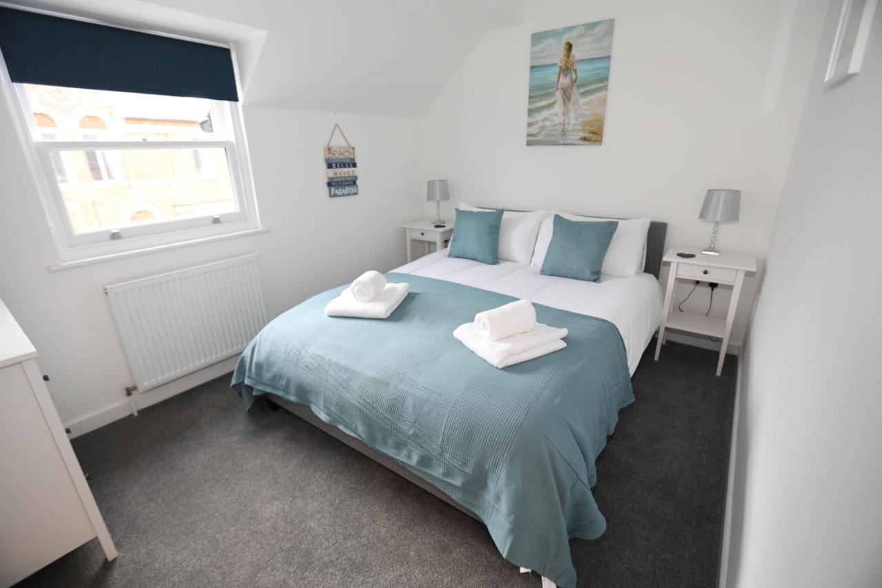 Exmouth - Apartment 2, Strand House - Modern 2 Bedroom Apartment, Perfect Location For Access To Beach & Town Centre - Sleeps 4 Guests - Hosted By Rentmyhouse ภายนอก รูปภาพ