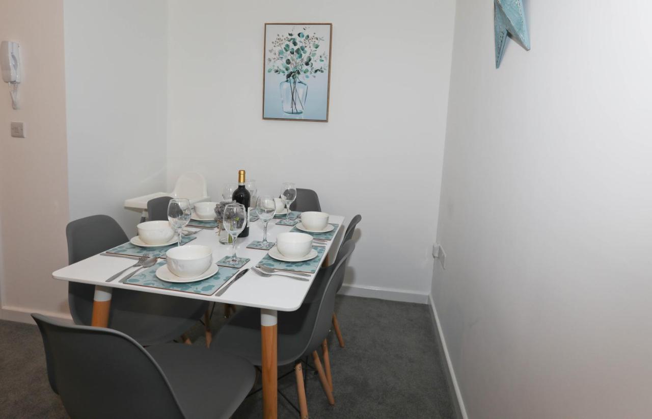 Exmouth - Apartment 2, Strand House - Modern 2 Bedroom Apartment, Perfect Location For Access To Beach & Town Centre - Sleeps 4 Guests - Hosted By Rentmyhouse ภายนอก รูปภาพ